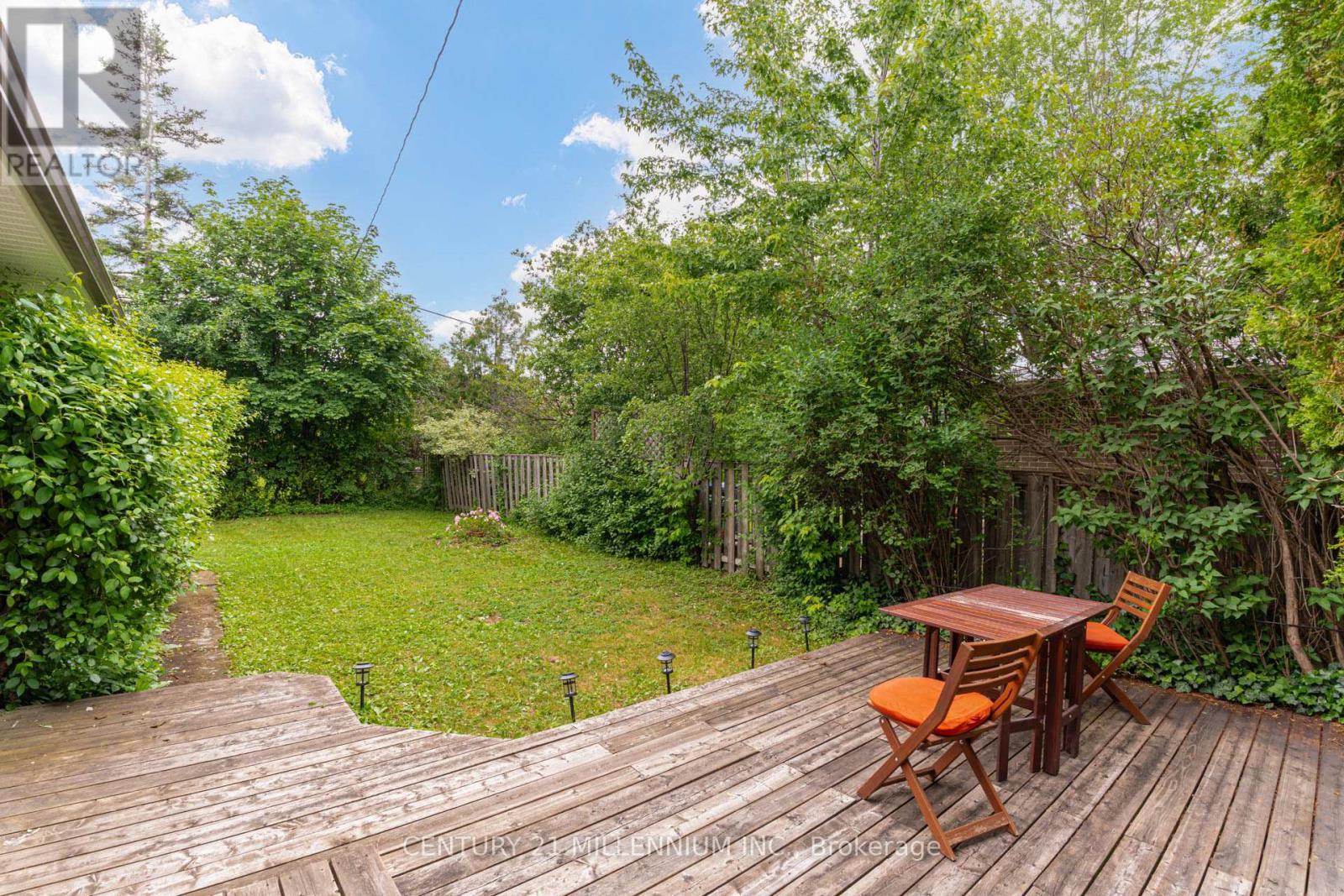 2 Durham Crescent, Brampton, ON - Outdoor With Deck Patio Veranda