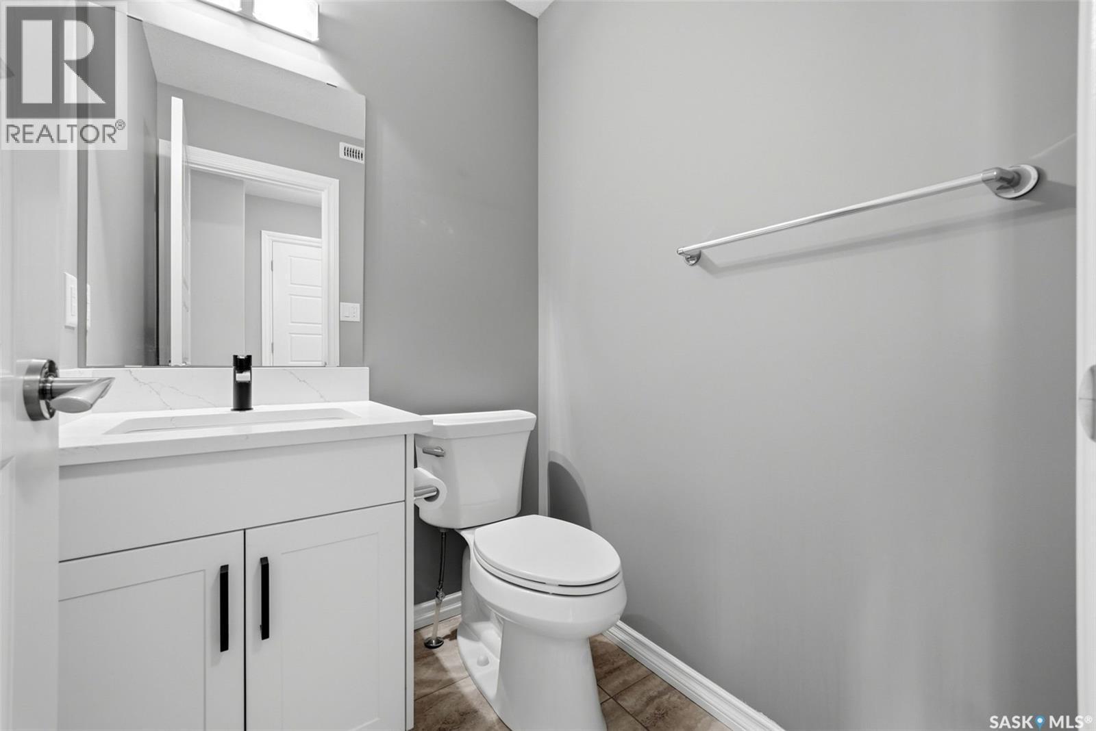 351 4000 Sandhill Crescent, Regina, SK - Indoor Photo Showing Bathroom