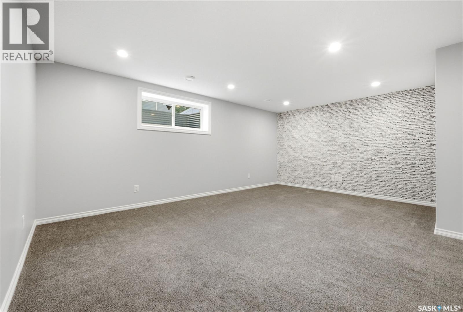351 4000 Sandhill Crescent, Regina, SK - Indoor Photo Showing Other Room