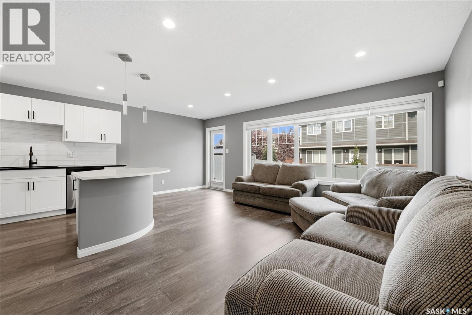 351 4000 Sandhill Crescent, Regina, SK - Indoor