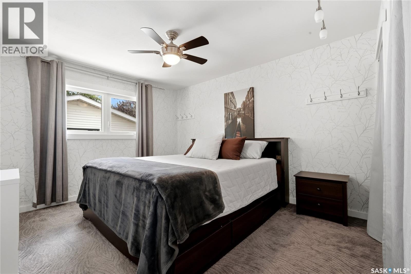 114 Mcsherry Crescent, Regina, SK - Indoor Photo Showing Bedroom