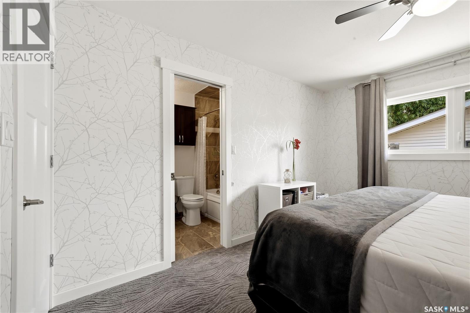 114 Mcsherry Crescent, Regina, SK - Indoor Photo Showing Bedroom