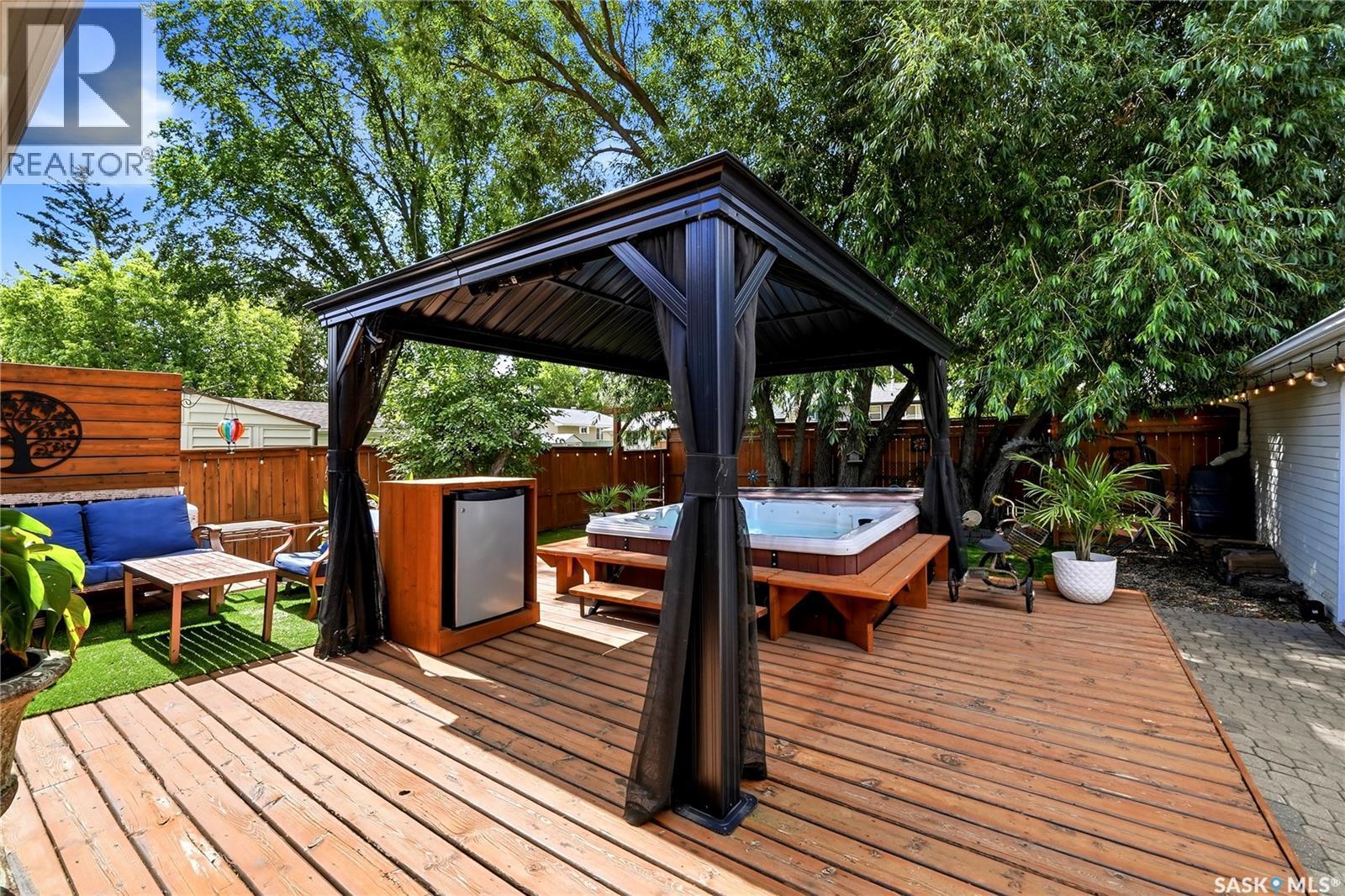 114 Mcsherry Crescent, Regina, SK - Outdoor With Deck Patio Veranda With Exterior