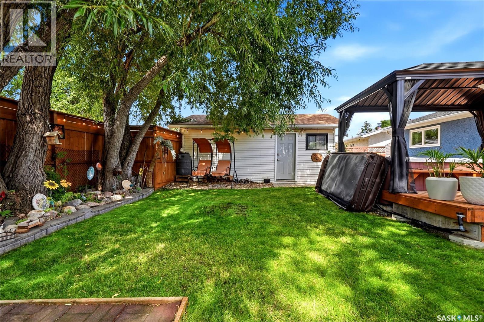 114 Mcsherry Crescent, Regina, SK - Outdoor With Deck Patio Veranda With Exterior