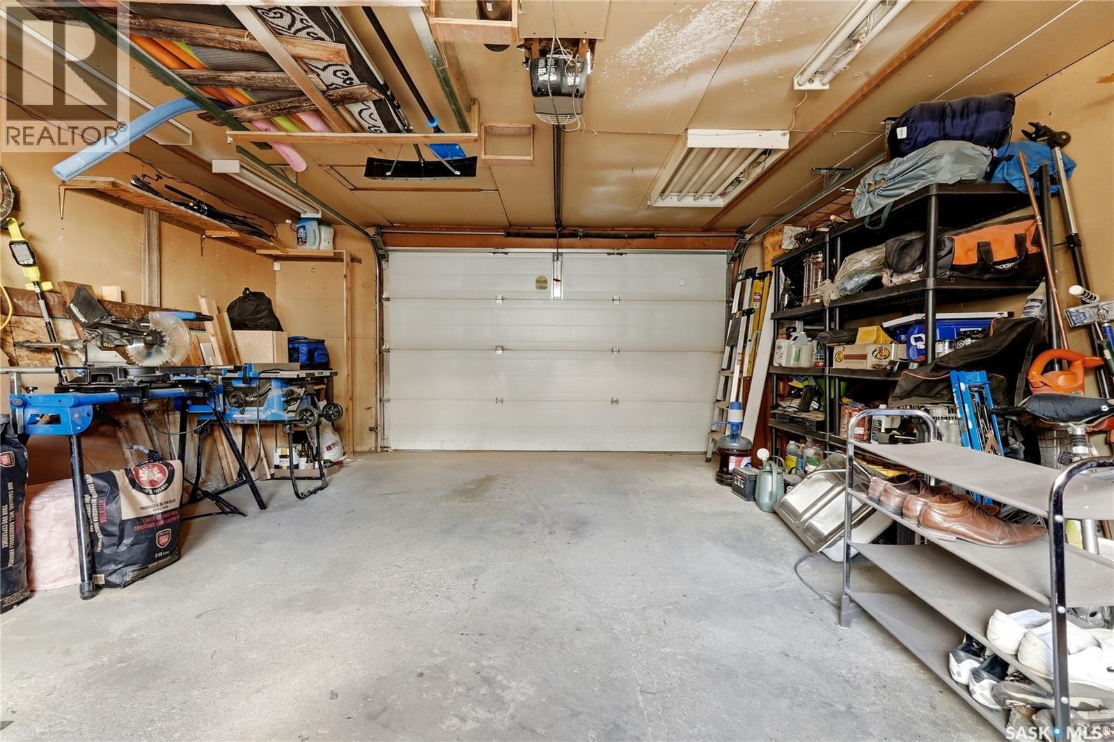 114 Mcsherry Crescent, Regina, SK - Indoor Photo Showing Garage