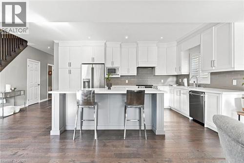 41 Aquasanta Crescent, Hamilton, ON - Indoor Photo Showing Kitchen With Stainless Steel Kitchen With Upgraded Kitchen