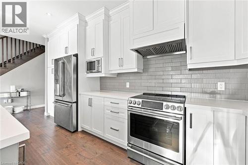 41 Aquasanta Crescent, Hamilton, ON - Indoor Photo Showing Kitchen With Stainless Steel Kitchen With Upgraded Kitchen