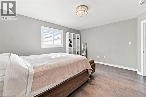 41 Aquasanta Crescent, Hamilton, ON - Indoor Photo Showing Bedroom