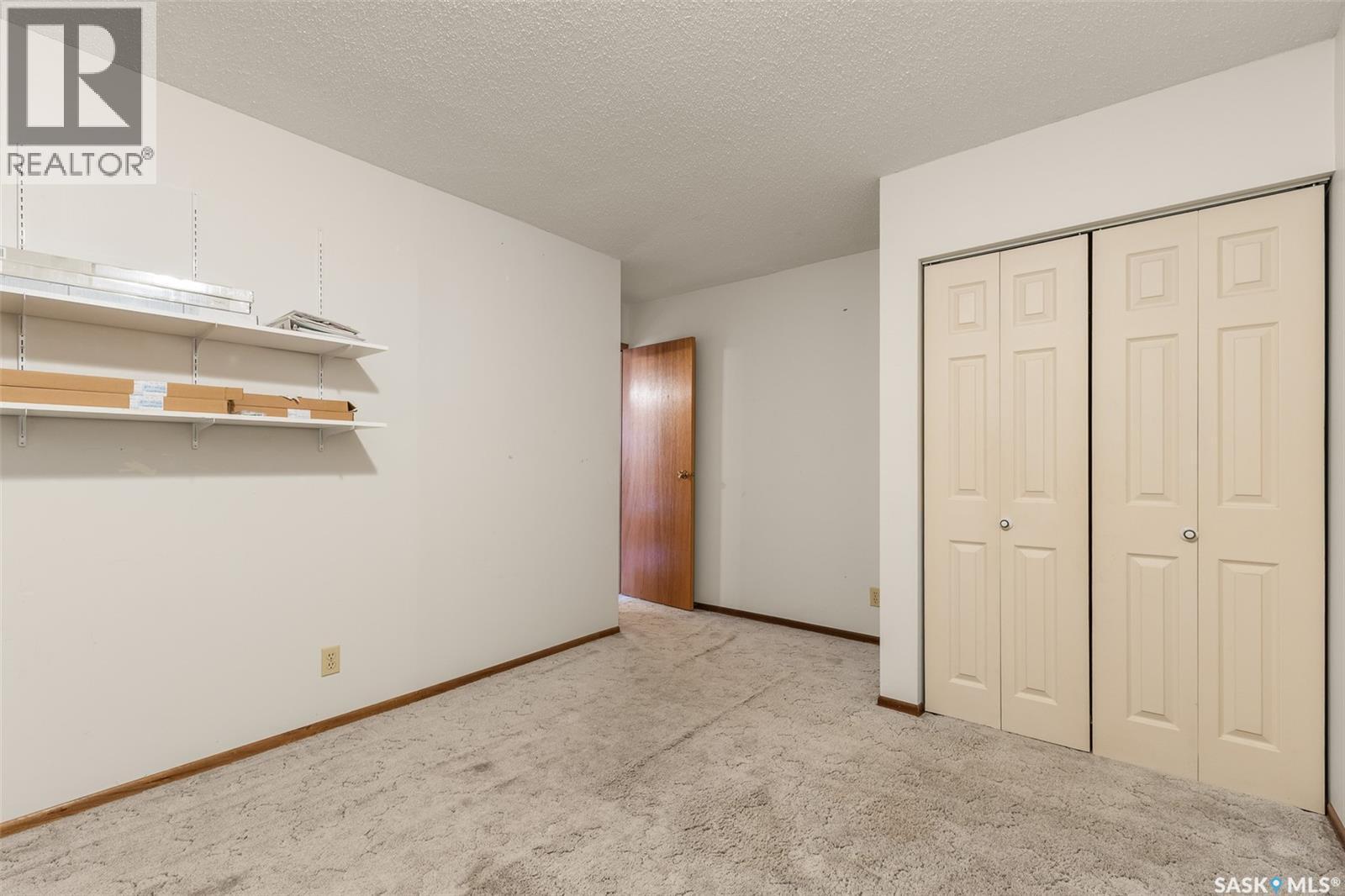 6142 7Th Avenue N, Regina, SK - Indoor Photo Showing Other Room