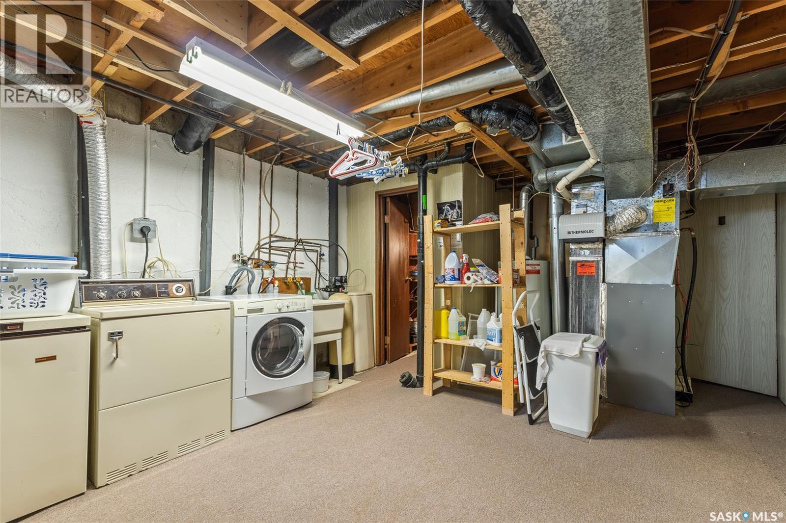 6142 7Th Avenue N, Regina, SK - Indoor Photo Showing Laundry Room