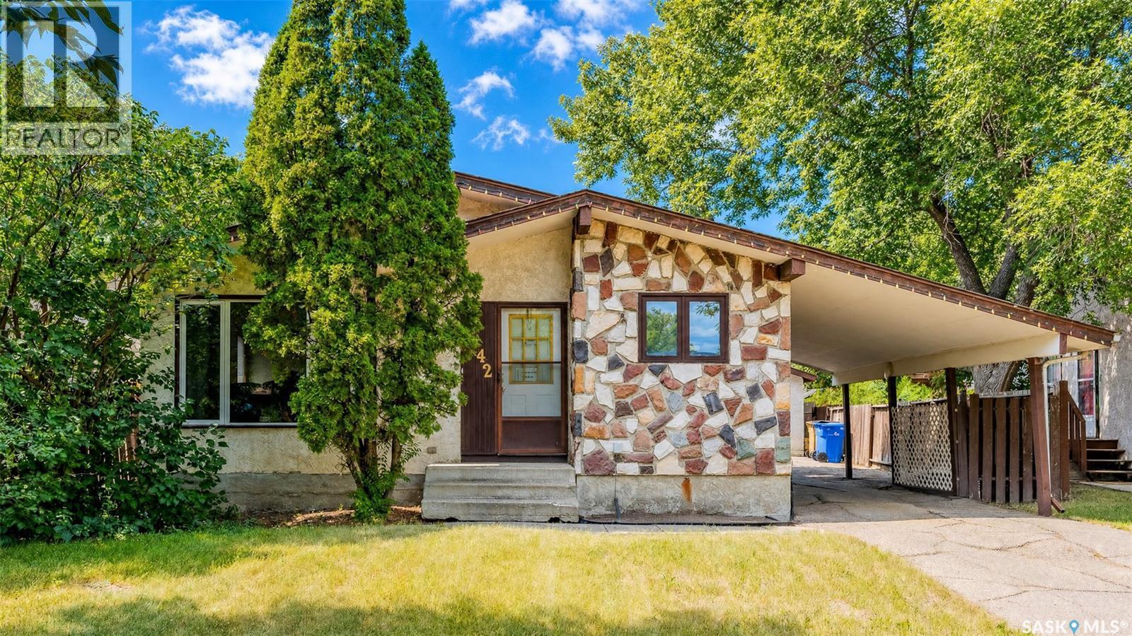 6142 7Th Avenue N, Regina, SK - Outdoor