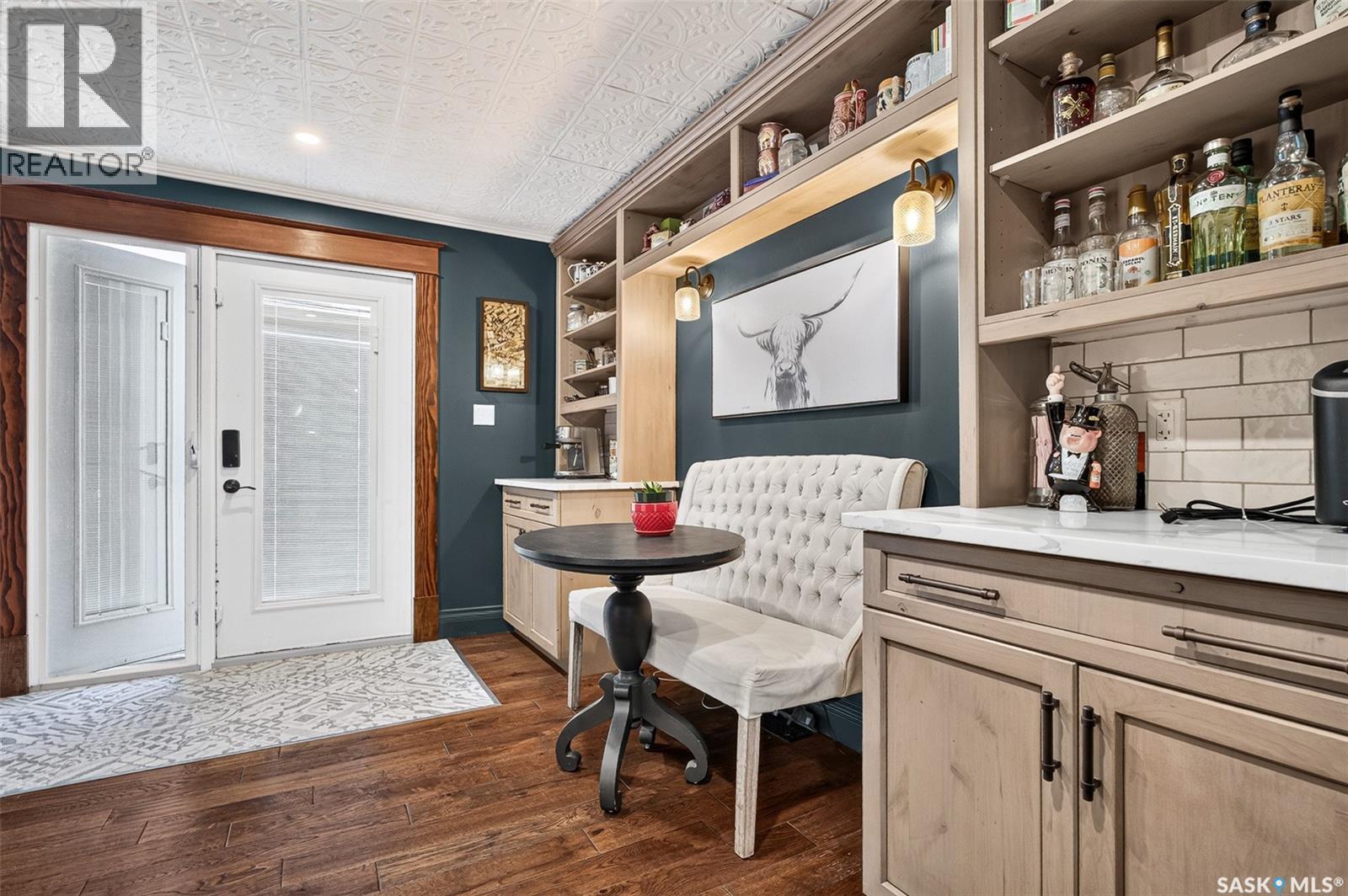 1046 Clifton Avenue, Moose Jaw, SK - Indoor