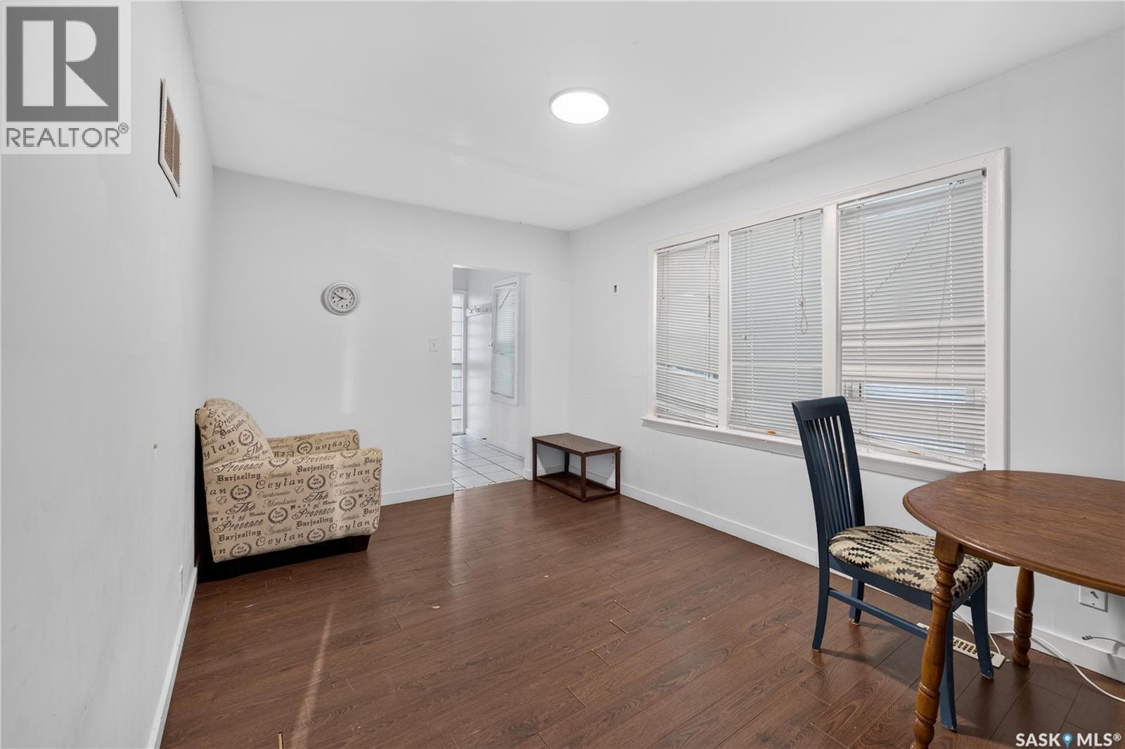 1812 Ottawa Street, Regina, SK - Indoor