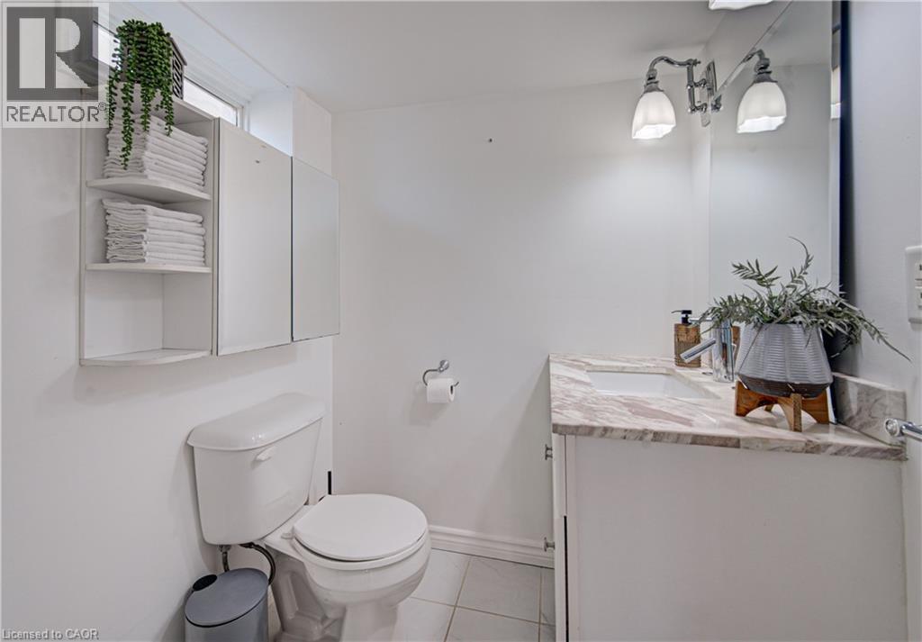 152 Clark Avenue, Kitchener, ON - Indoor Photo Showing Bathroom