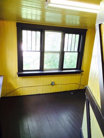 371 St John'S Ave, Winnipeg, MB - Indoor Photo Showing Other Room