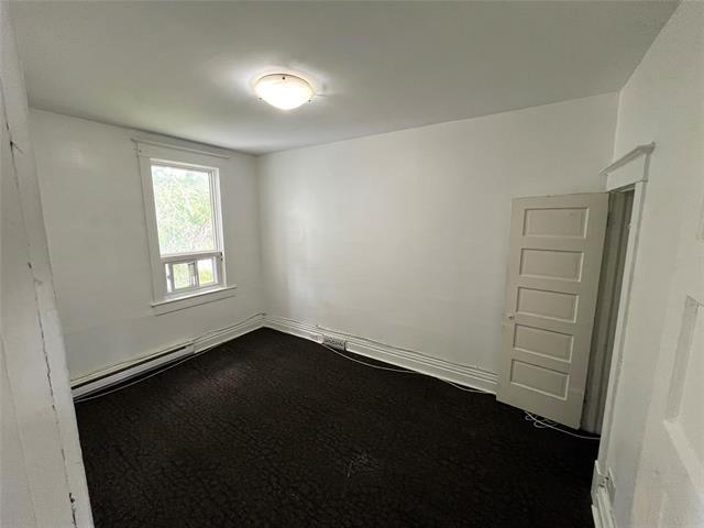 371 St John'S Ave, Winnipeg, MB - Indoor Photo Showing Other Room