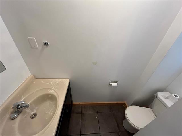 371 St John'S Ave, Winnipeg, MB - Indoor