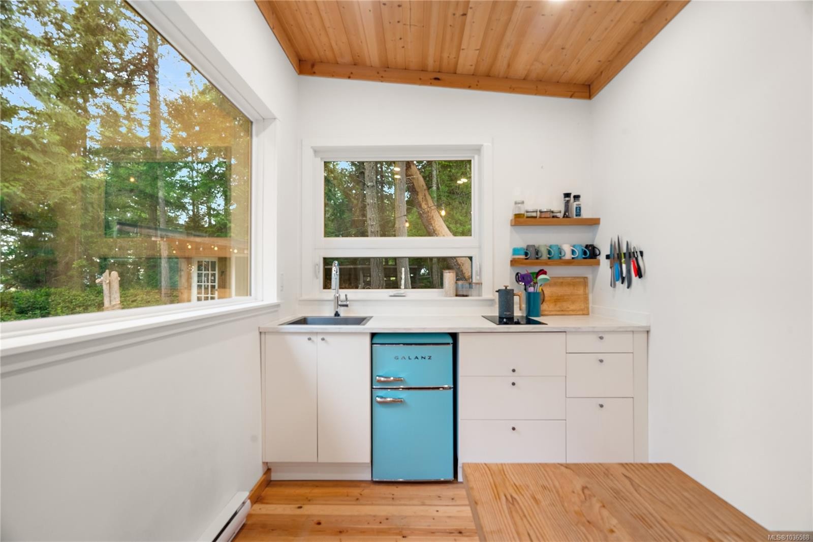125 Mapleleaf Lane, Sidney Island, BC