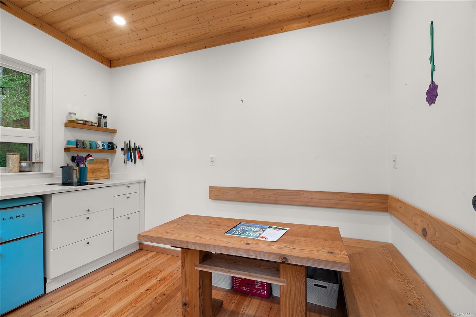 125 Mapleleaf Lane, Sidney Island, BC