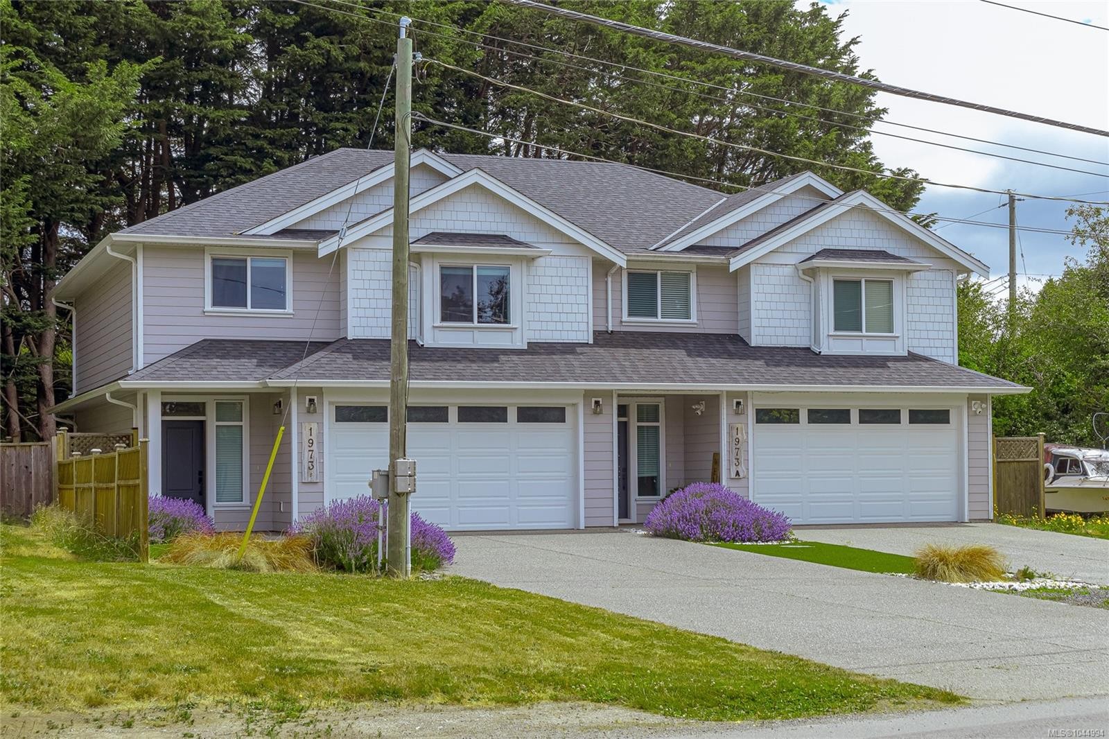 #B-1973 Caldwell Rd, Sooke, BC - Outdoor With Facade