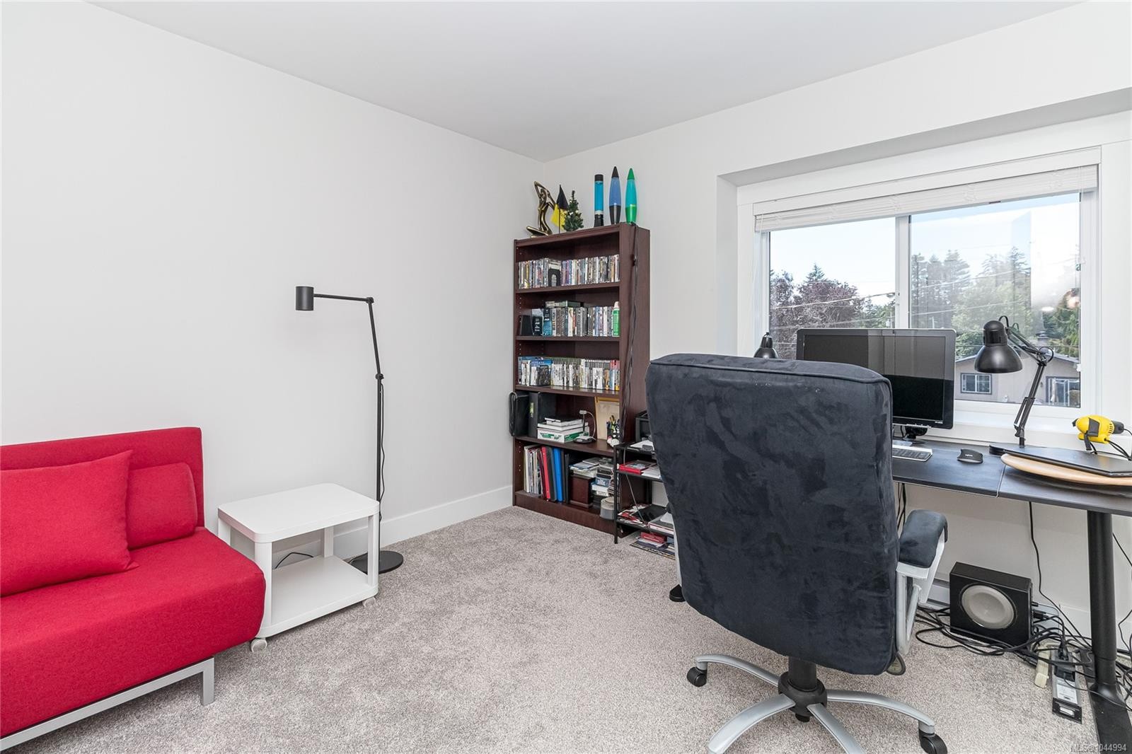 #B-1973 Caldwell Rd, Sooke, BC - Indoor Photo Showing Office