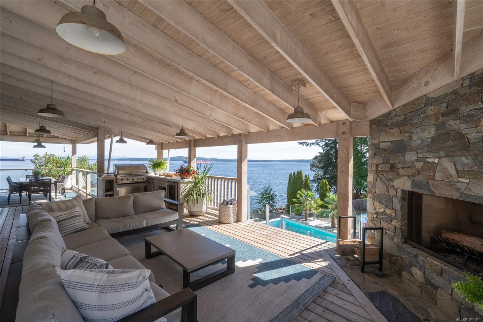 3089 Cook St, Chemainus, BC