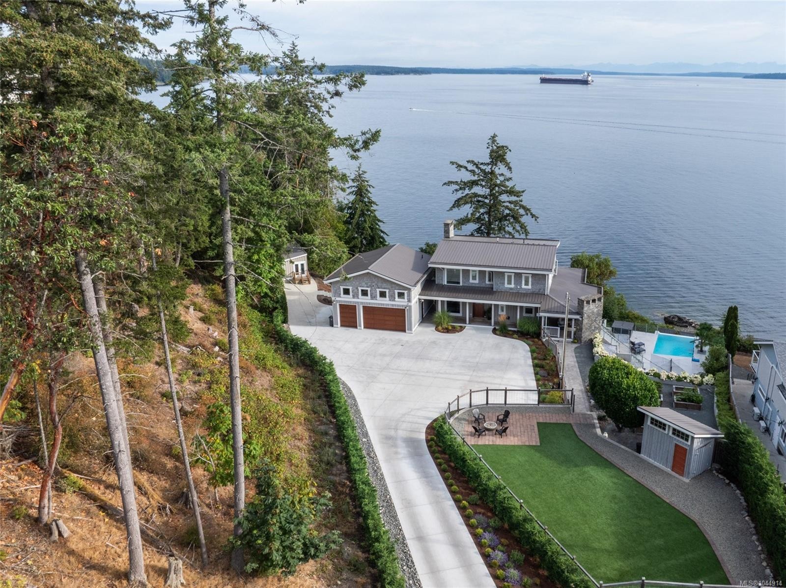 3089 Cook St, Chemainus, BC