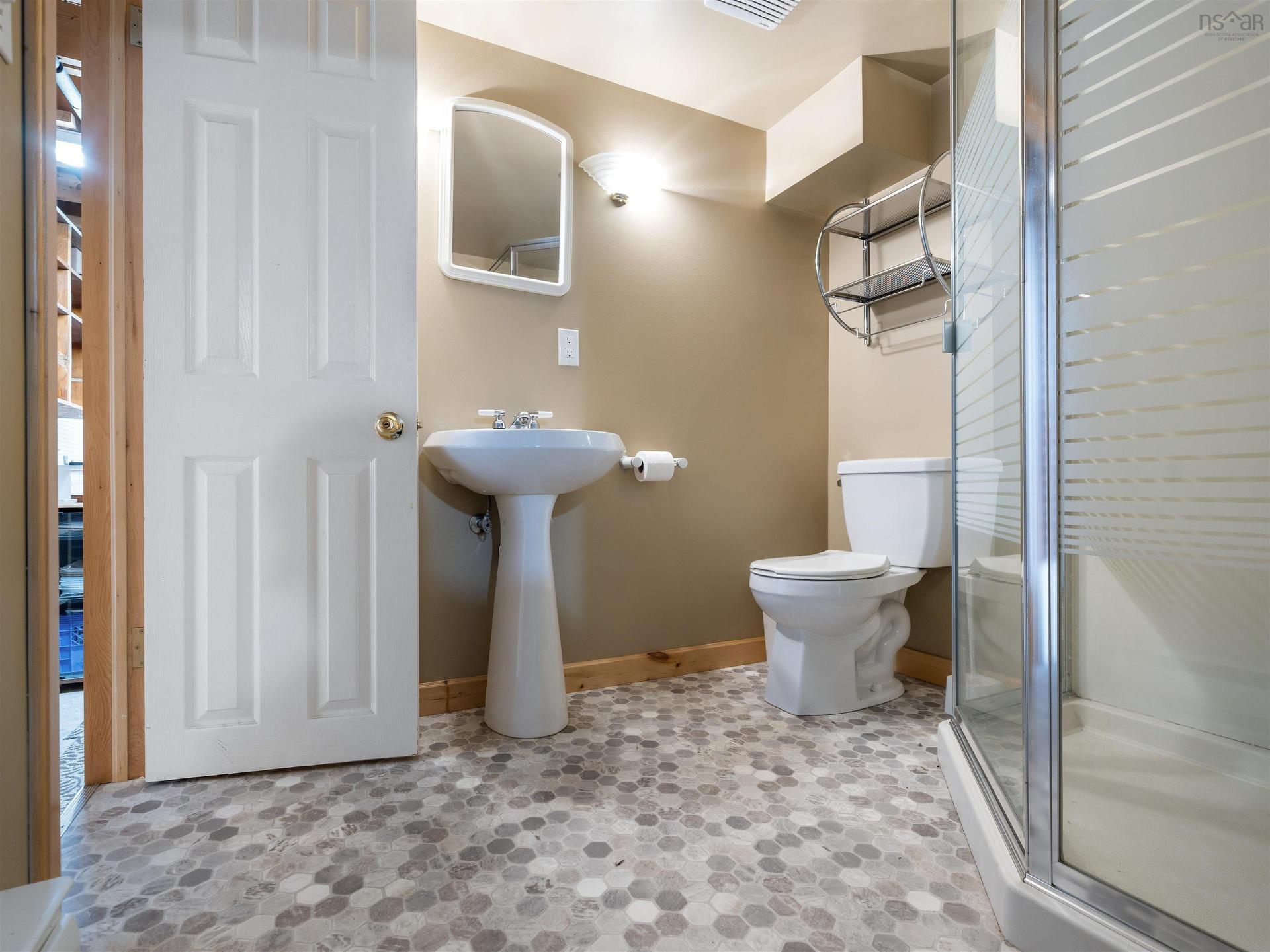 86 Nita Drive, Brookside, NS - Indoor Photo Showing Bathroom