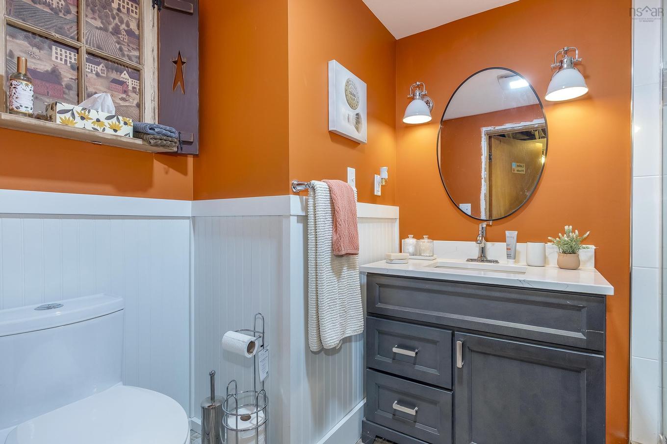 174 South Street, Berwick, NS - Indoor Photo Showing Bathroom