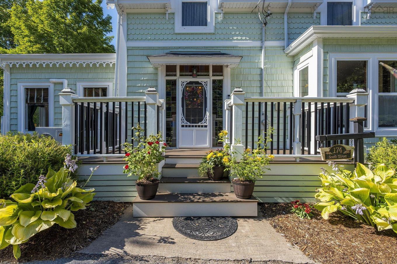 174 South Street, Berwick, NS - Outdoor With Facade