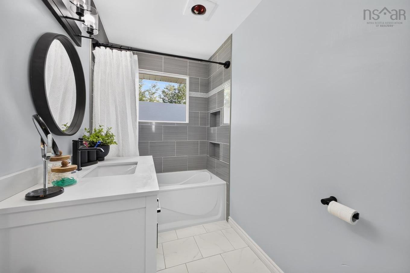 12221 Highway 2, Lower Onslow, NS