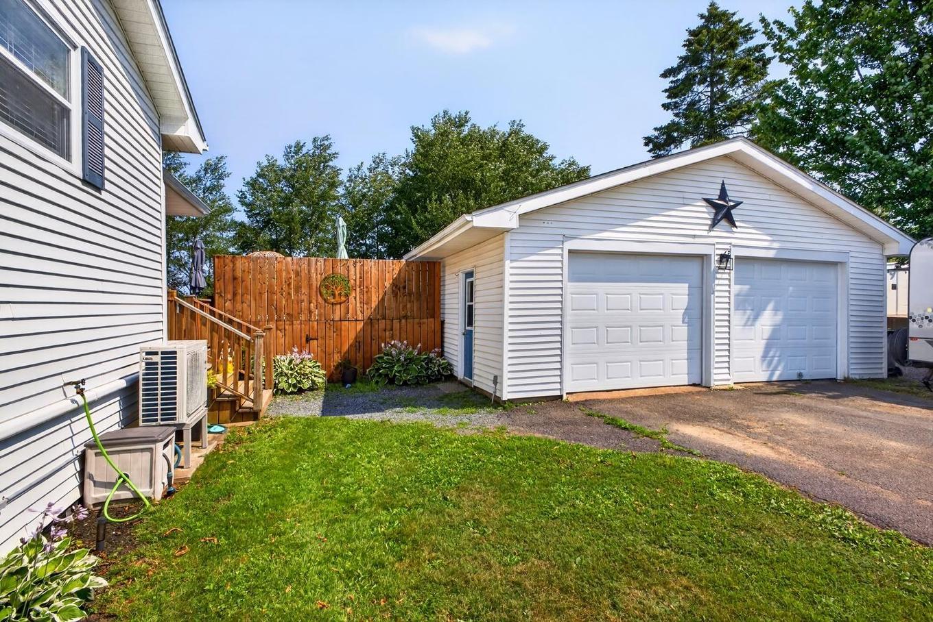 12221 Highway 2, Lower Onslow, NS