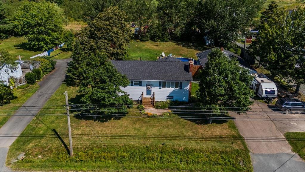 12221 Highway 2, Lower Onslow, NS