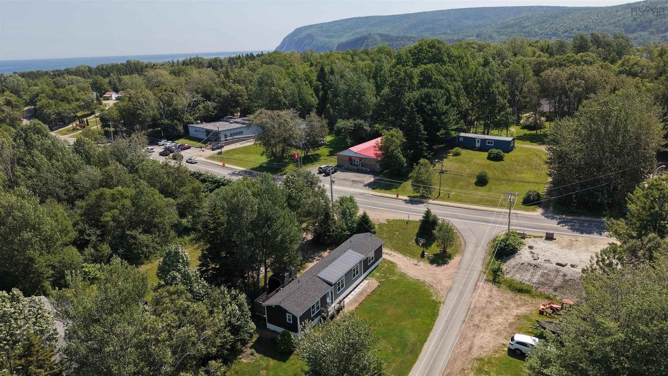 4 Kellys Lane, Ingonish, NS
