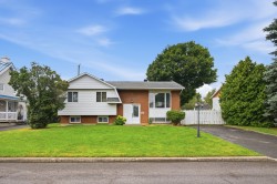 1755 Rue de la Verdure Sainte-Julie, QC J3E 1L8