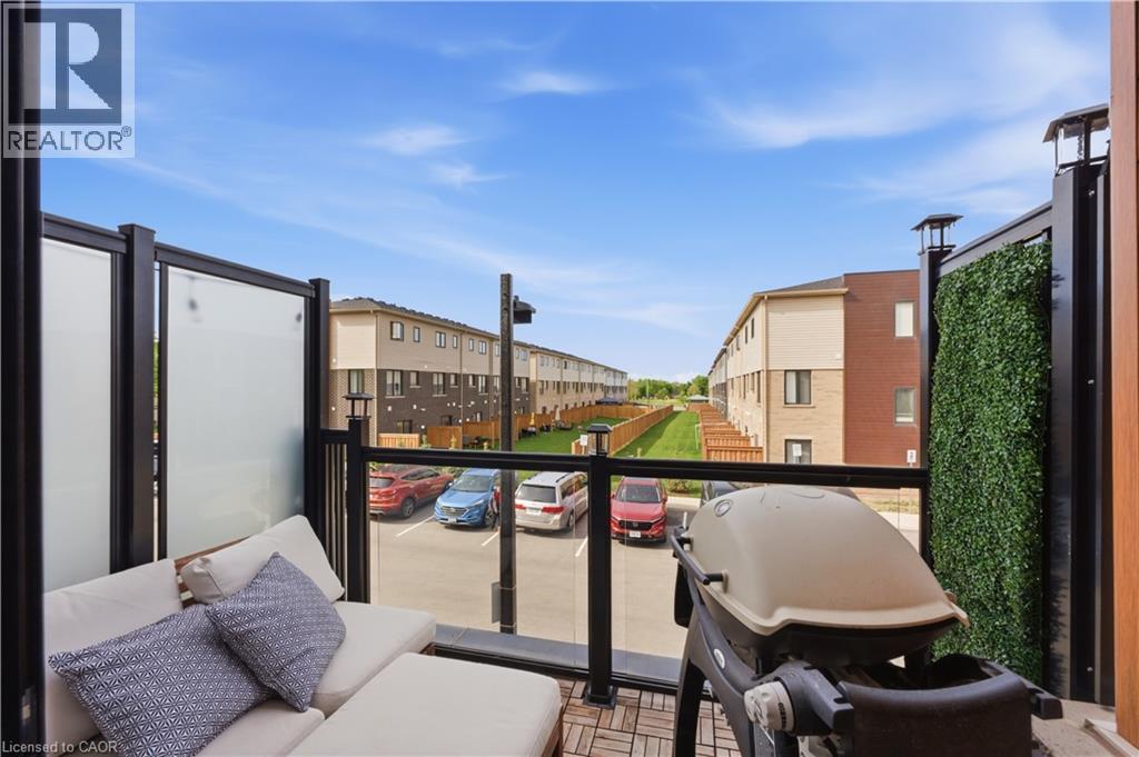 92 Dryden Lane, Hamilton, ON - Outdoor With Exterior