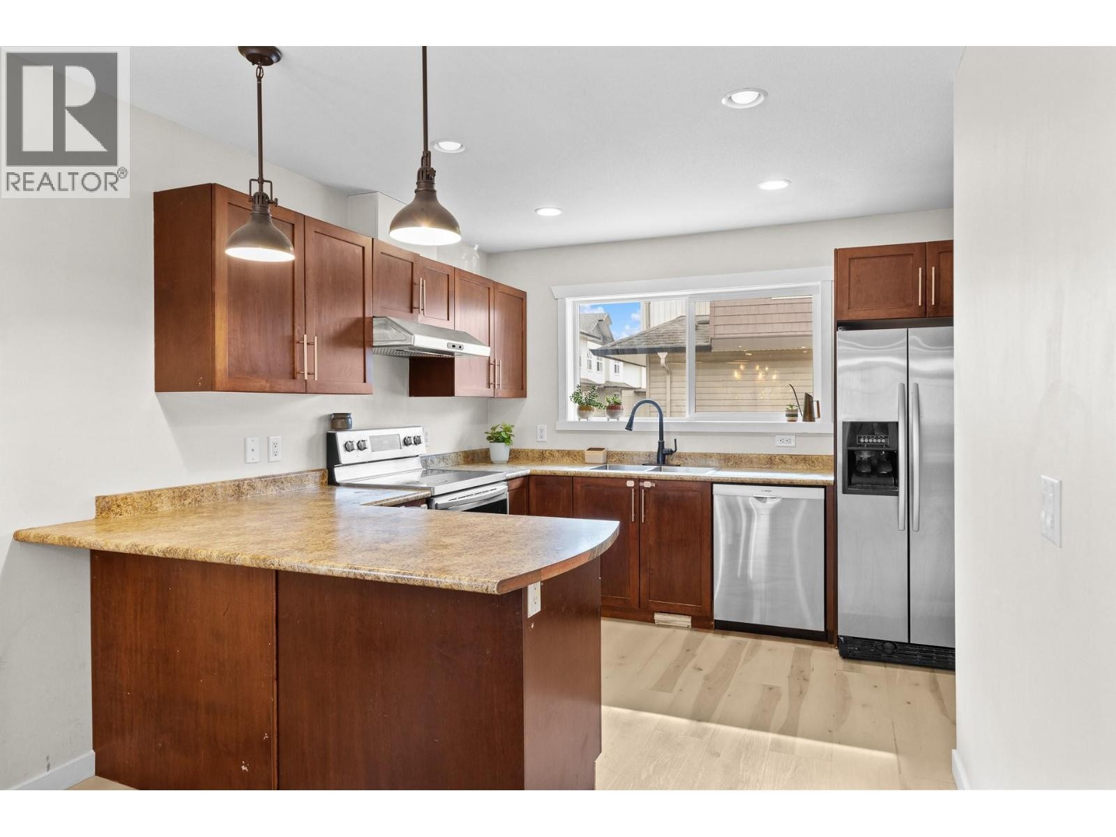 1355 Findlay Road Unit# 133, Kelowna, BC - Indoor Photo Showing Kitchen