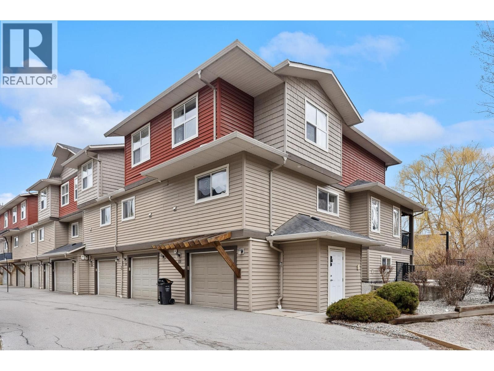 1355 Findlay Road Unit# 133, Kelowna, BC - Outdoor With Facade