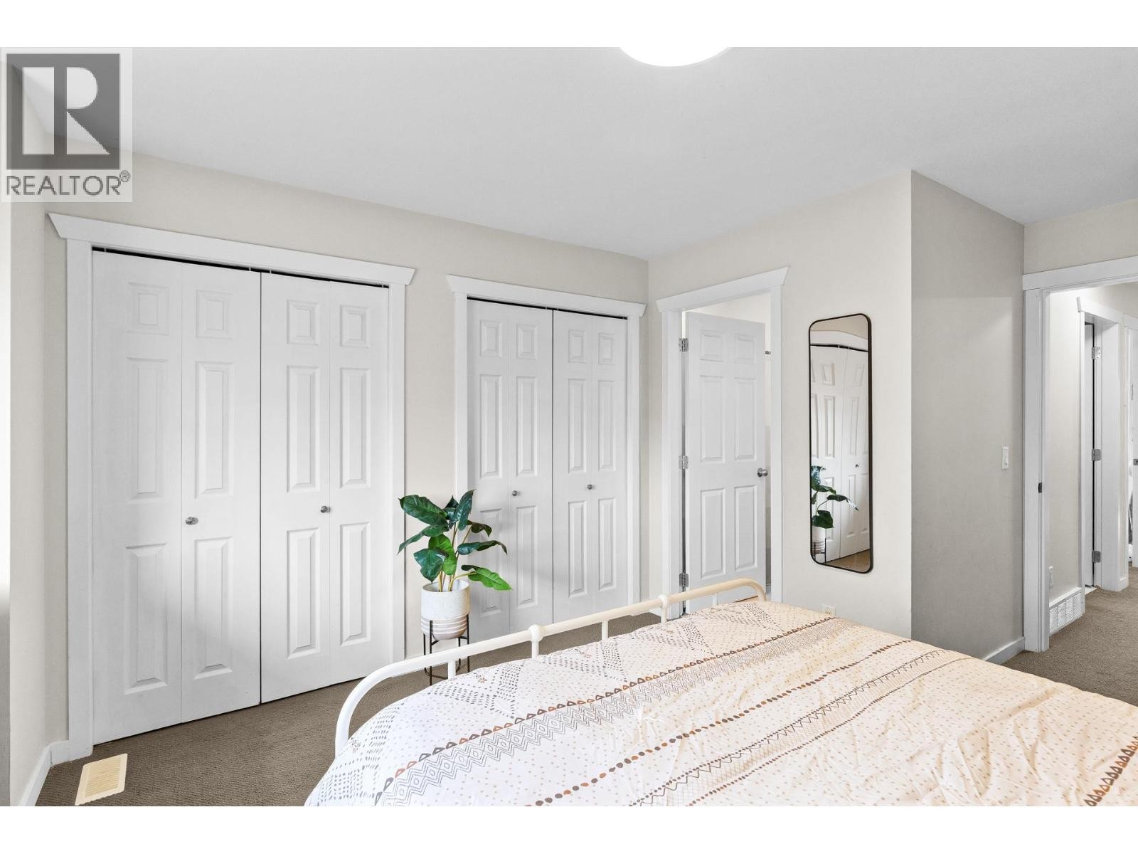 1355 Findlay Road Unit# 133, Kelowna, BC - Indoor Photo Showing Bedroom