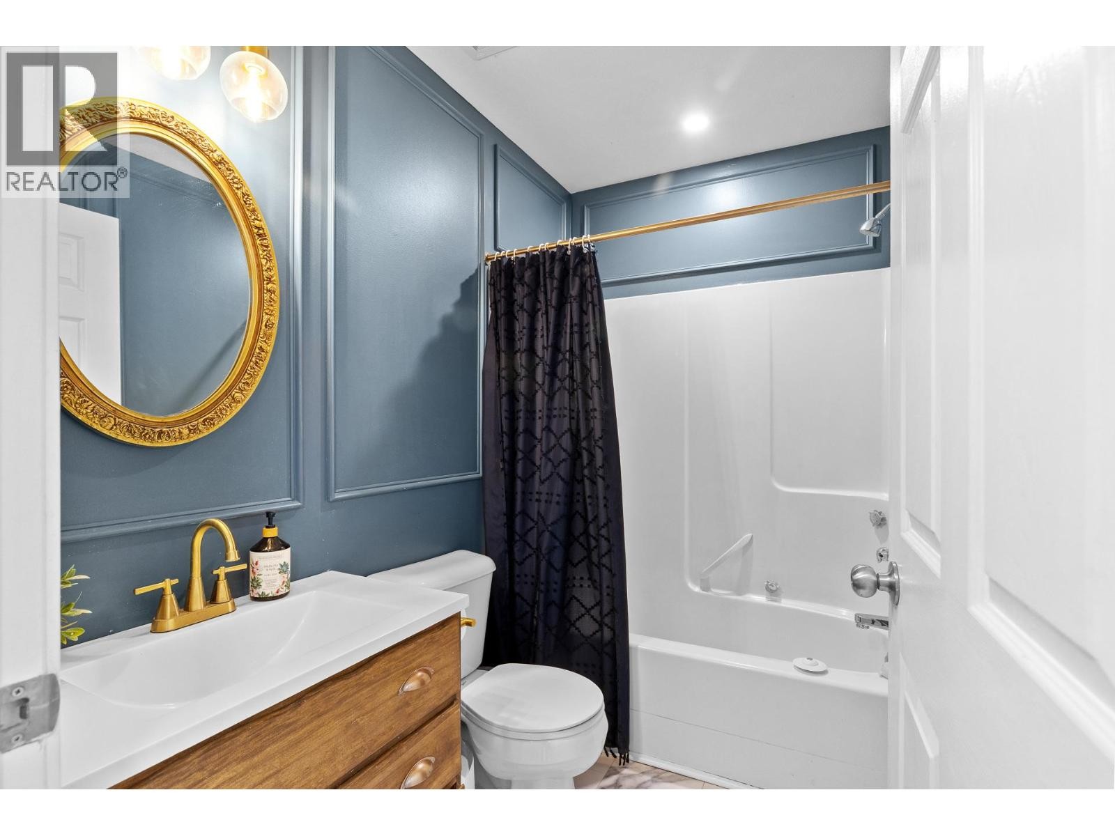 1355 Findlay Road Unit# 133, Kelowna, BC - Indoor Photo Showing Bathroom