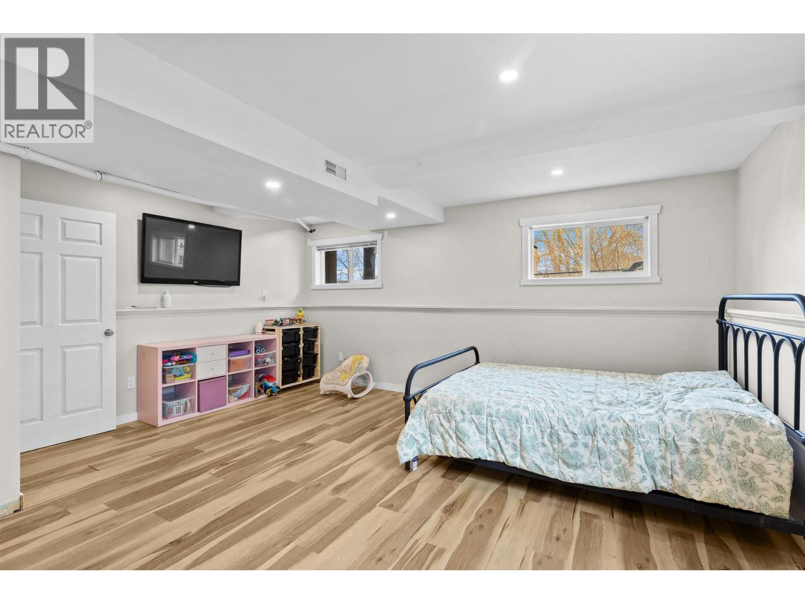 1355 Findlay Road Unit# 133, Kelowna, BC - Indoor Photo Showing Bedroom