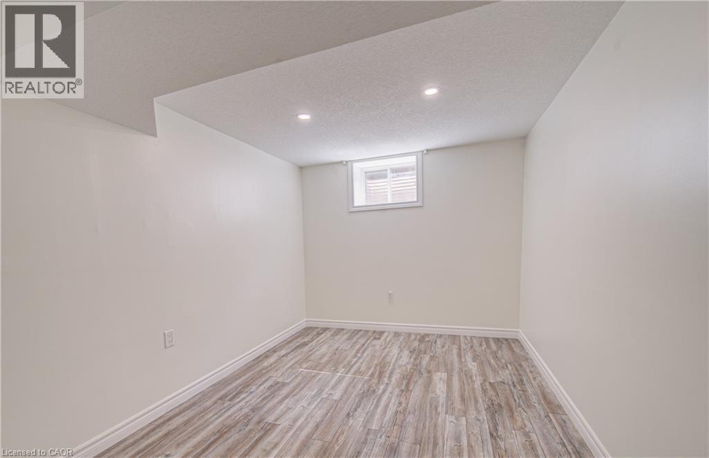 161 Kipling Avenue, Kitchener, ON - Indoor Photo Showing Other Room