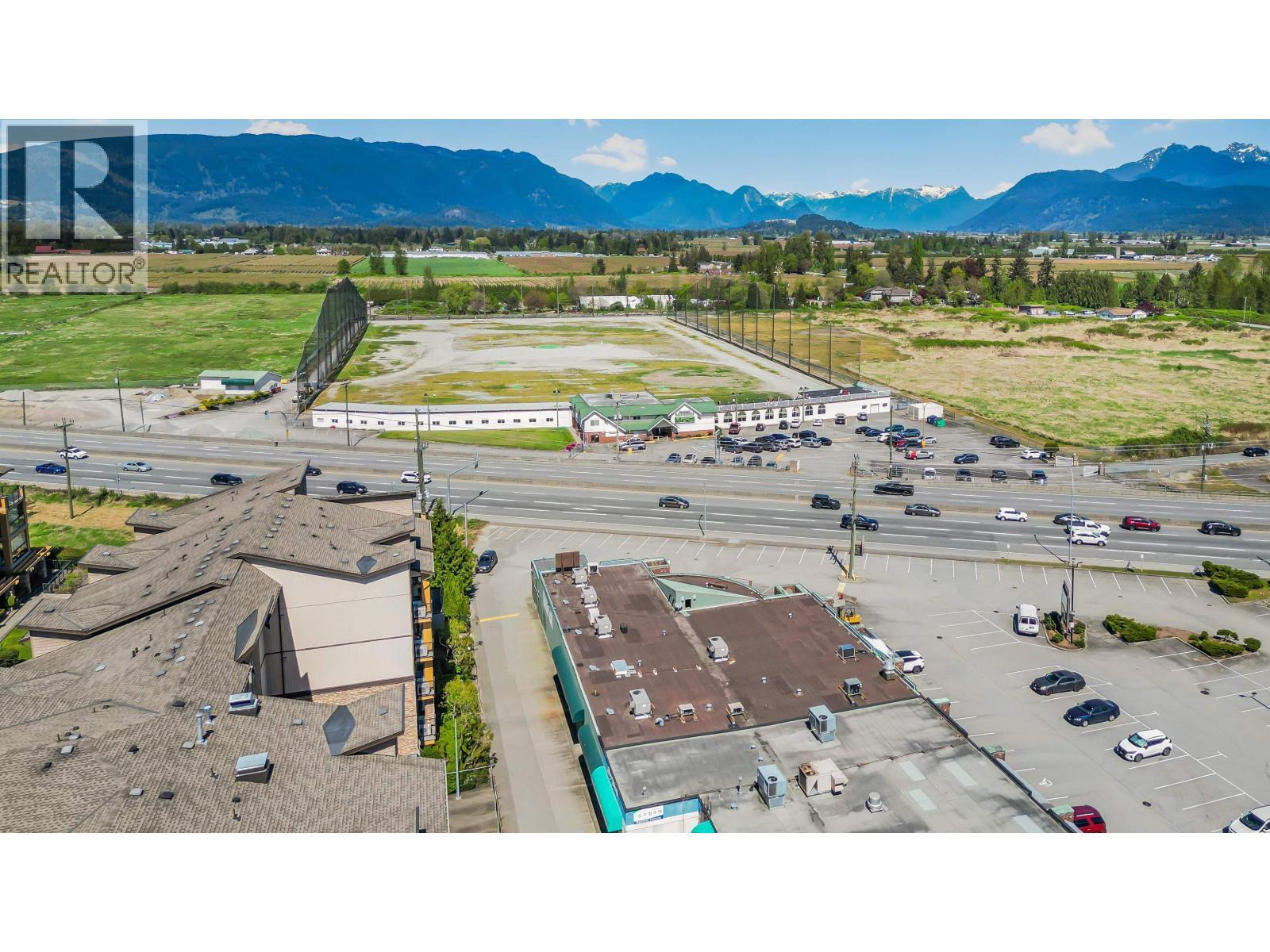 4 19040 Lougheed Highway, Pitt Meadows, BC