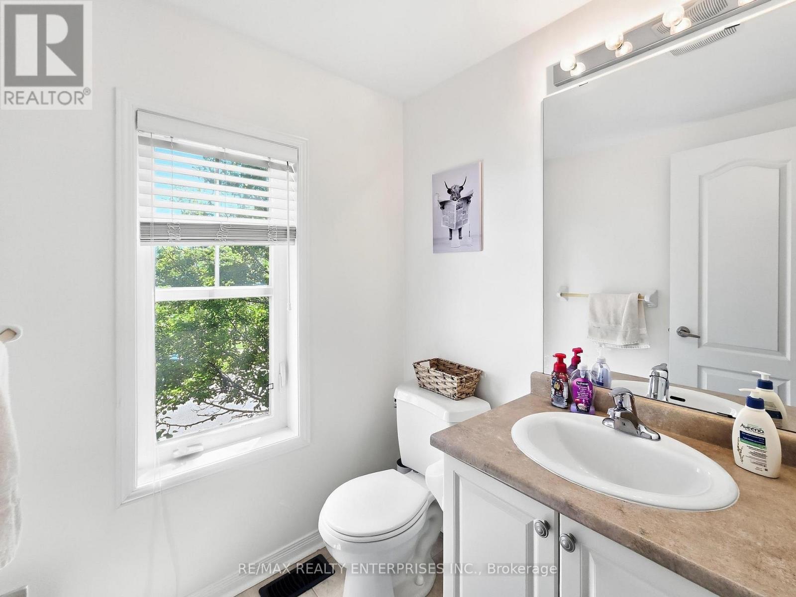 112 Harbourside Drive, Whitby, ON - Indoor Photo Showing Bathroom