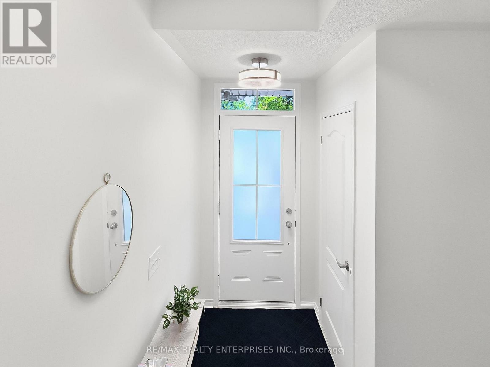 112 Harbourside Drive, Whitby, ON - Indoor Photo Showing Other Room