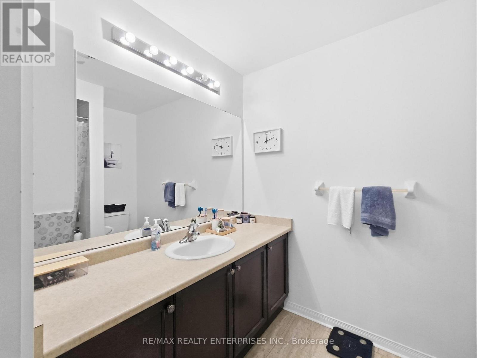112 Harbourside Drive, Whitby, ON - Indoor Photo Showing Bathroom
