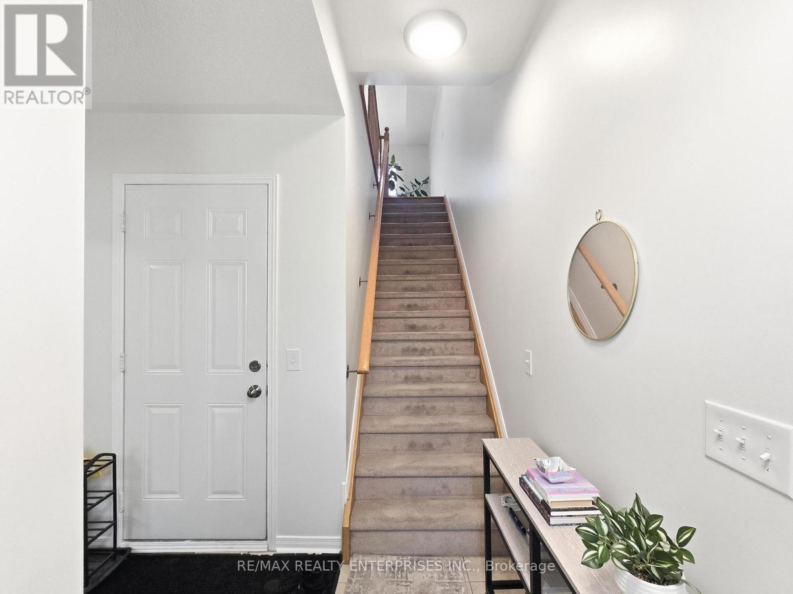 112 Harbourside Drive, Whitby, ON - Indoor Photo Showing Other Room