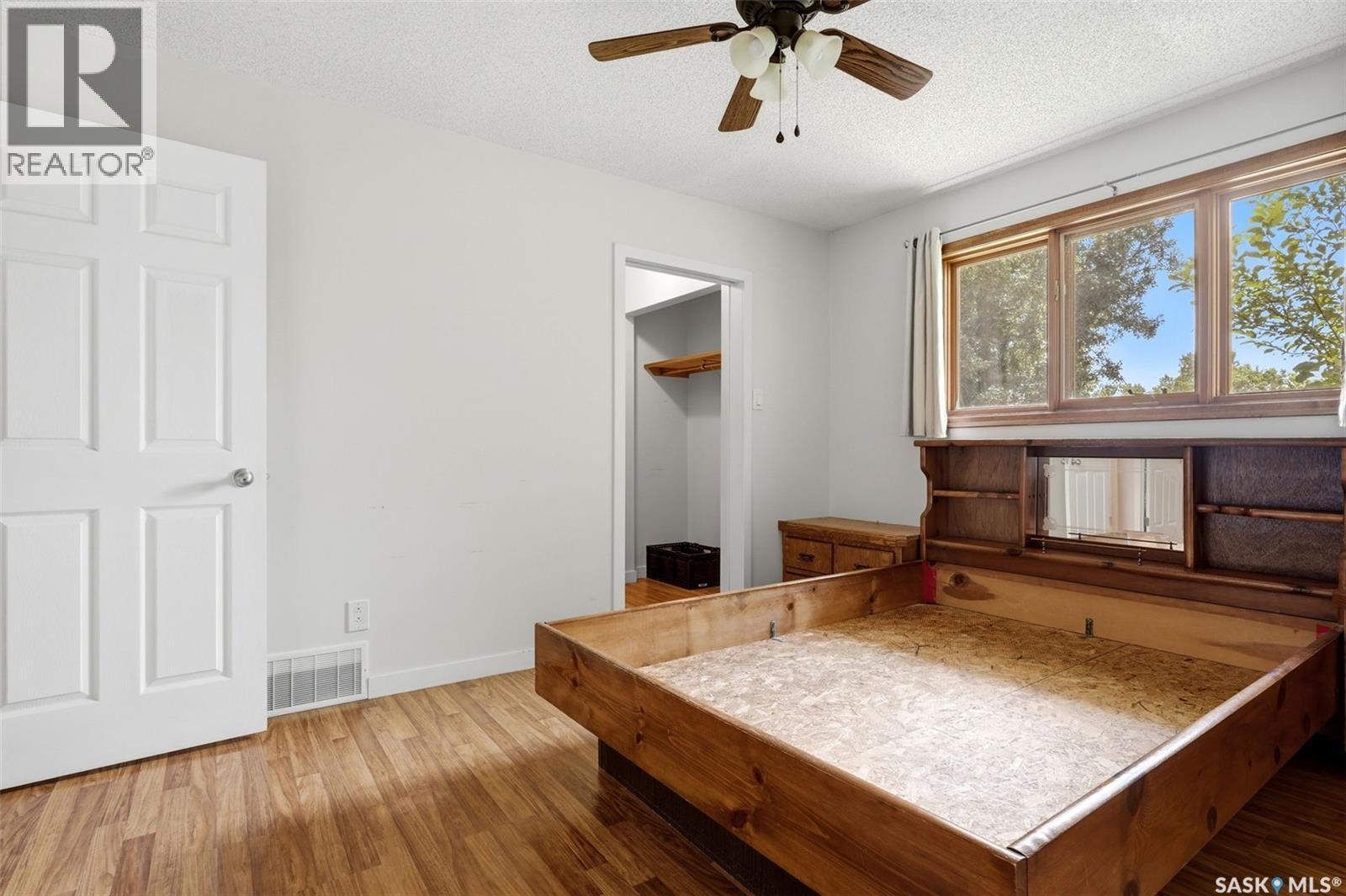 1250 Mcneill Crescent, Regina, SK - Indoor Photo Showing Other Room
