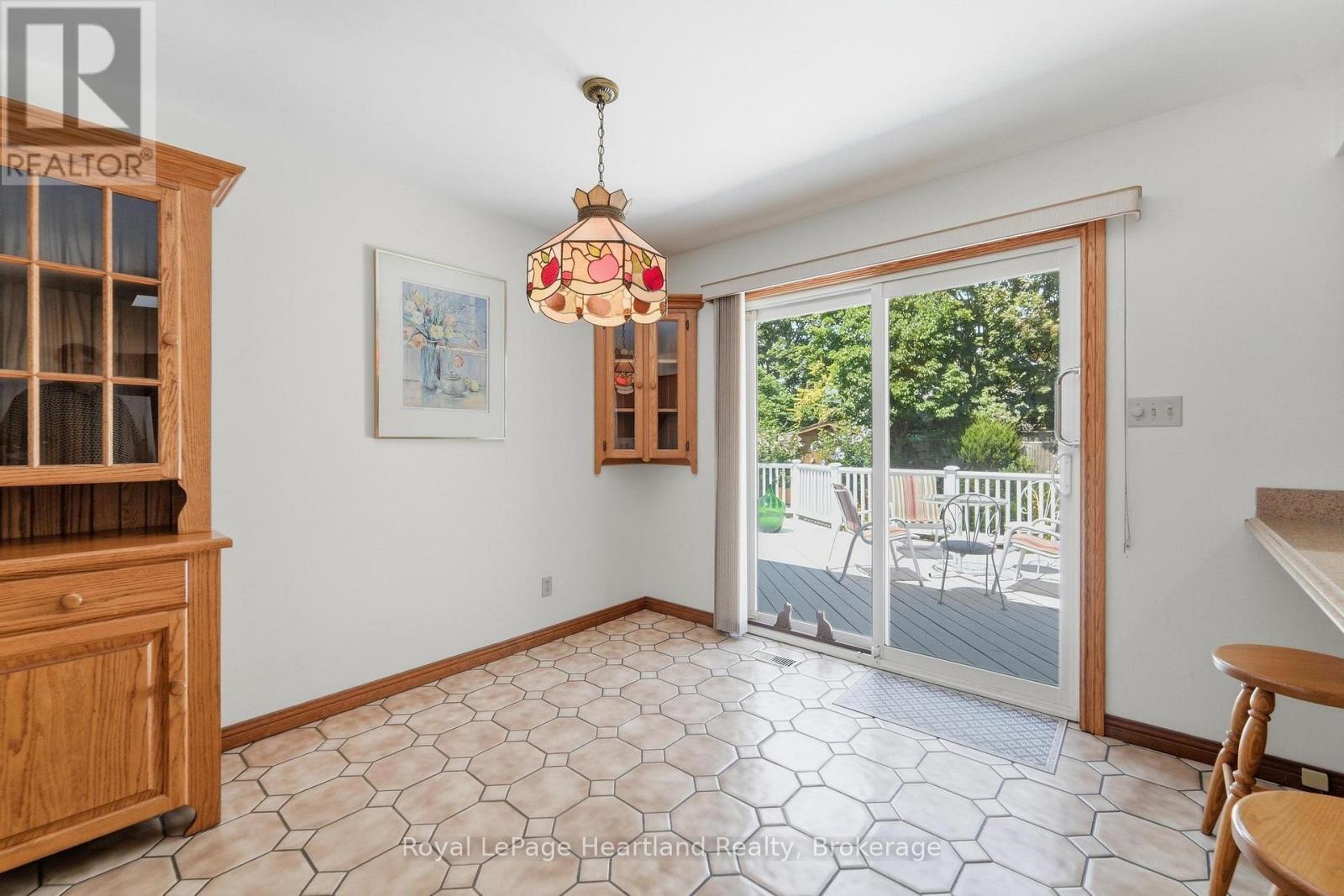 24 Leonard Drive, Goderich (Goderich (Town)), ON - Indoor Photo Showing Other Room