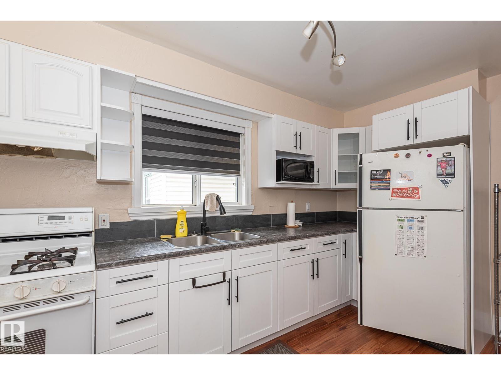 9623 110A Av Nw, Edmonton, AB
